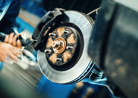 Основные детали для зимнего и летнего обслуживания автомобиля