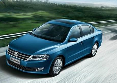 В каком состоянии находится внутренняя часть переднего бампера автомобиля Volkswagen Lavida?